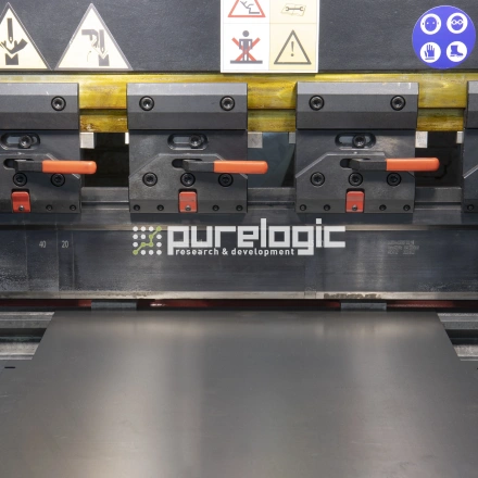 Гидравлический листогибочный пресс WE67K-40/2500 фото